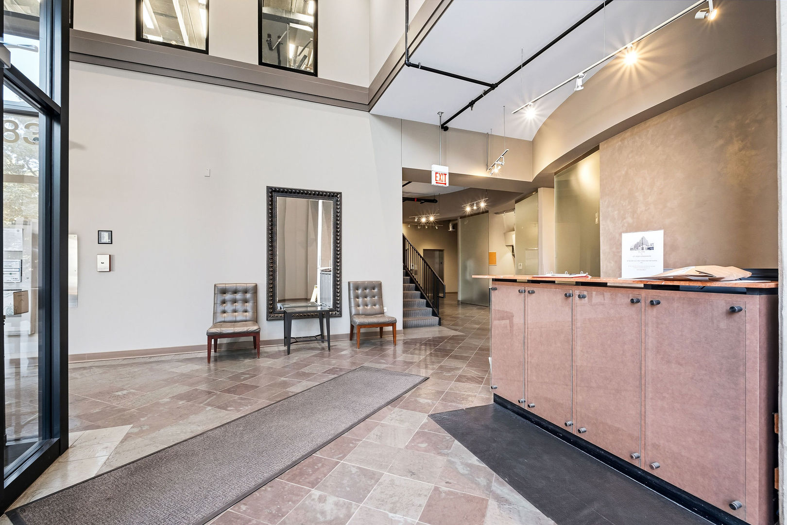 833 W 15th Place 315