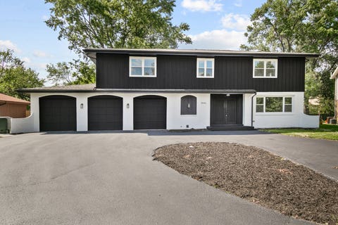 Photo of 3045 Scott Crescent Cres, Flossmoor, IL 60422 (MLS # 12729899)