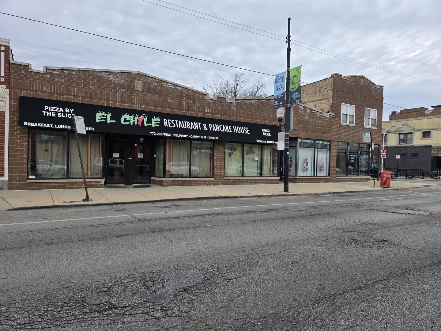 3034-3042 W Montrose Avenue