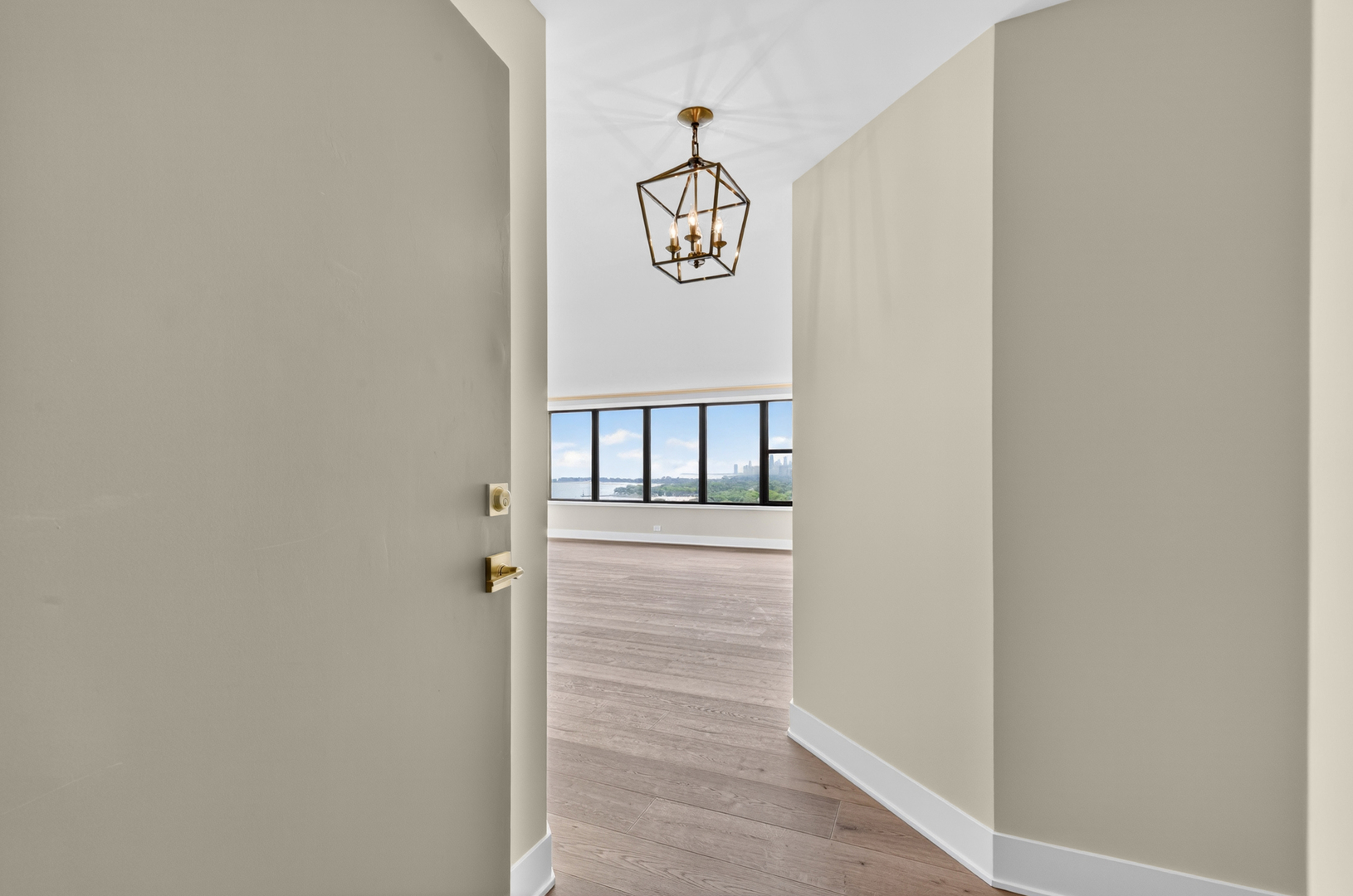 5801 N SHERIDAN Road 20D