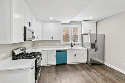 Tiny photo for 1009 8th Street, Waukegan, IL 60085 (MLS # 12546911)