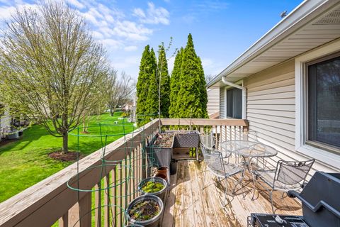 Tiny photo for 213 Winding Oak Lane, Buffalo Grove, IL 60089 (MLS # 12622148)