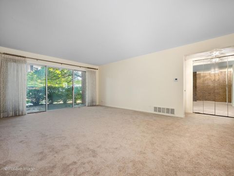Tiny photo for 4710 Russett Lane #R1, Skokie, IL 60076 (MLS # 12462302)