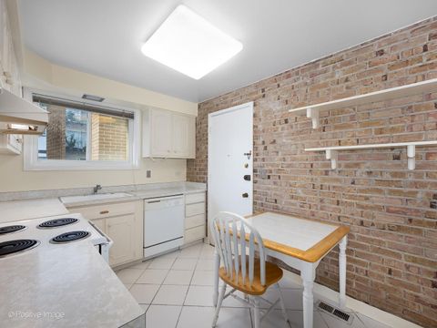 Tiny photo for 4710 Russett Lane #R1, Skokie, IL 60076 (MLS # 12462302)