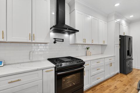 Tiny photo for 2514 Harvey Avenue, Berwyn, IL 60402 (MLS # 12630920)