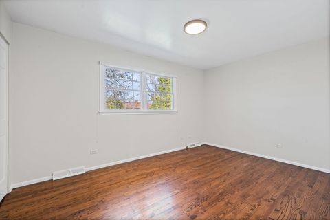 Tiny photo for 224 Downing Road, Buffalo Grove, IL 60089 (MLS # 12583388)