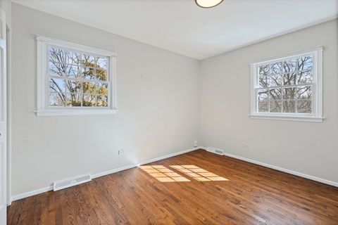 Tiny photo for 224 Downing Road, Buffalo Grove, IL 60089 (MLS # 12583388)