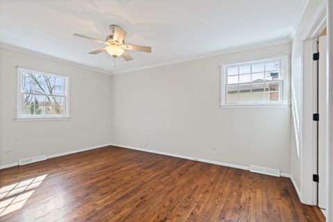 Tiny photo for 224 Downing Road, Buffalo Grove, IL 60089 (MLS # 12583388)