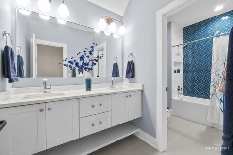 Tiny photo for 1862 W Wiesbrook Road, Wheaton, IL 60189 (MLS # 12607617)