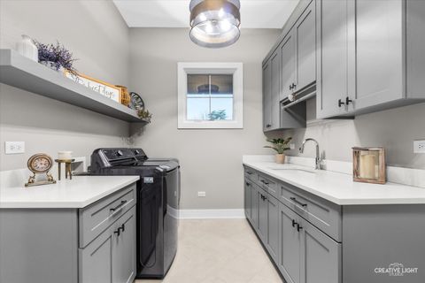 Tiny photo for 1862 W Wiesbrook Road, Wheaton, IL 60189 (MLS # 12607617)