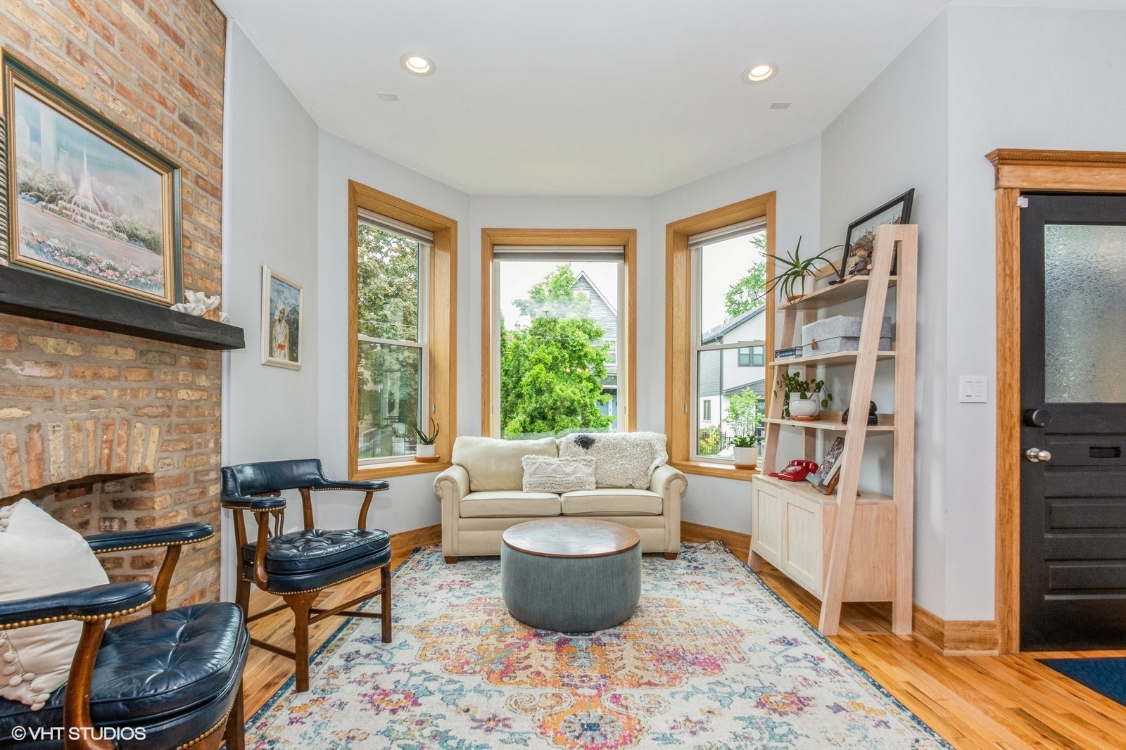 3428 W Belden Avenue 1