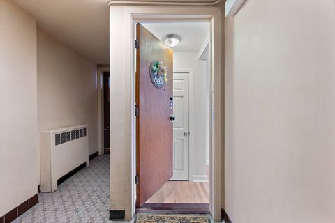 Tiny photo for 6835 N Seeley Avenue #1J, Chicago, IL 60645 (MLS # 12572723)