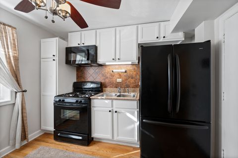 Tiny photo for 6835 N Seeley Avenue #1J, Chicago, IL 60645 (MLS # 12572723)