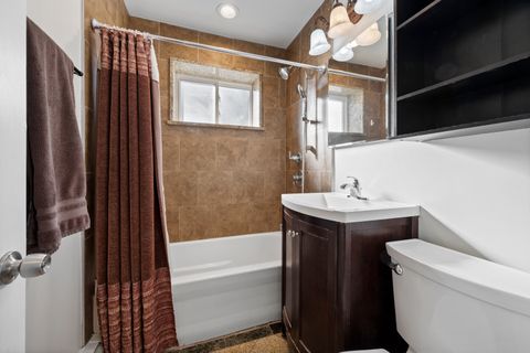 Tiny photo for 6835 N Seeley Avenue #1J, Chicago, IL 60645 (MLS # 12572723)