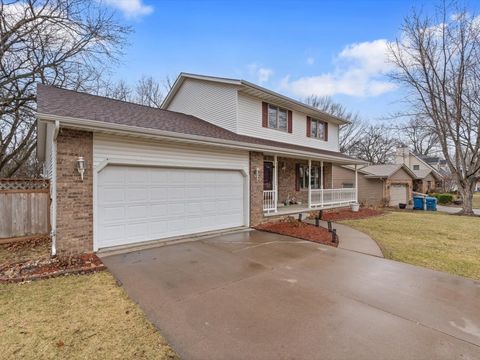 Tiny photo for 704 E 6th Street, Coal Valley, IL 61240 (MLS # 12590519)