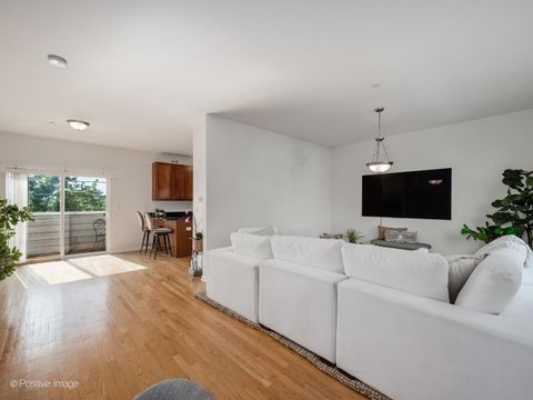Tiny photo for 1922 N Lotus Avenue, Chicago, IL 60639 (MLS # 12507298)