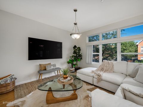 Tiny photo for 1922 N Lotus Avenue, Chicago, IL 60639 (MLS # 12507298)