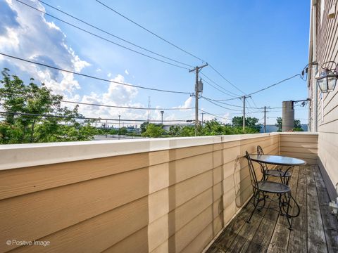 Tiny photo for 1922 N Lotus Avenue, Chicago, IL 60639 (MLS # 12507298)