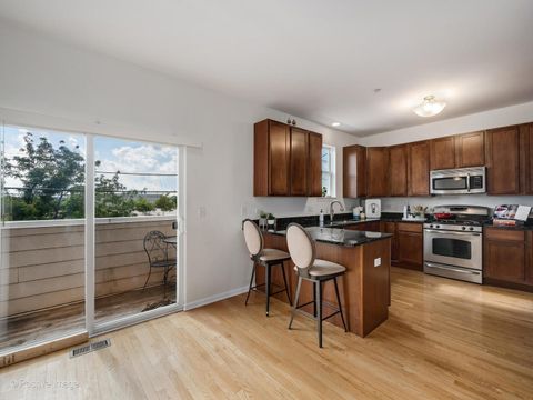 Tiny photo for 1922 N Lotus Avenue, Chicago, IL 60639 (MLS # 12507298)