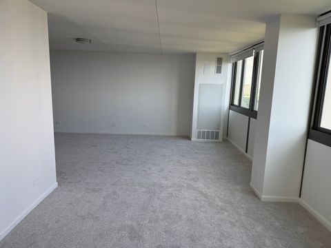 Tiny photo for 4850 S Lake Park Avenue #1508, Chicago, IL 60615 (MLS # 12409850)