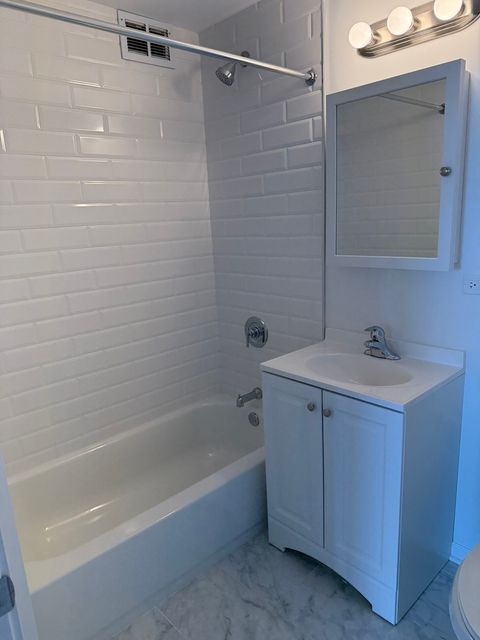Tiny photo for 4850 S Lake Park Avenue #1508, Chicago, IL 60615 (MLS # 12409850)