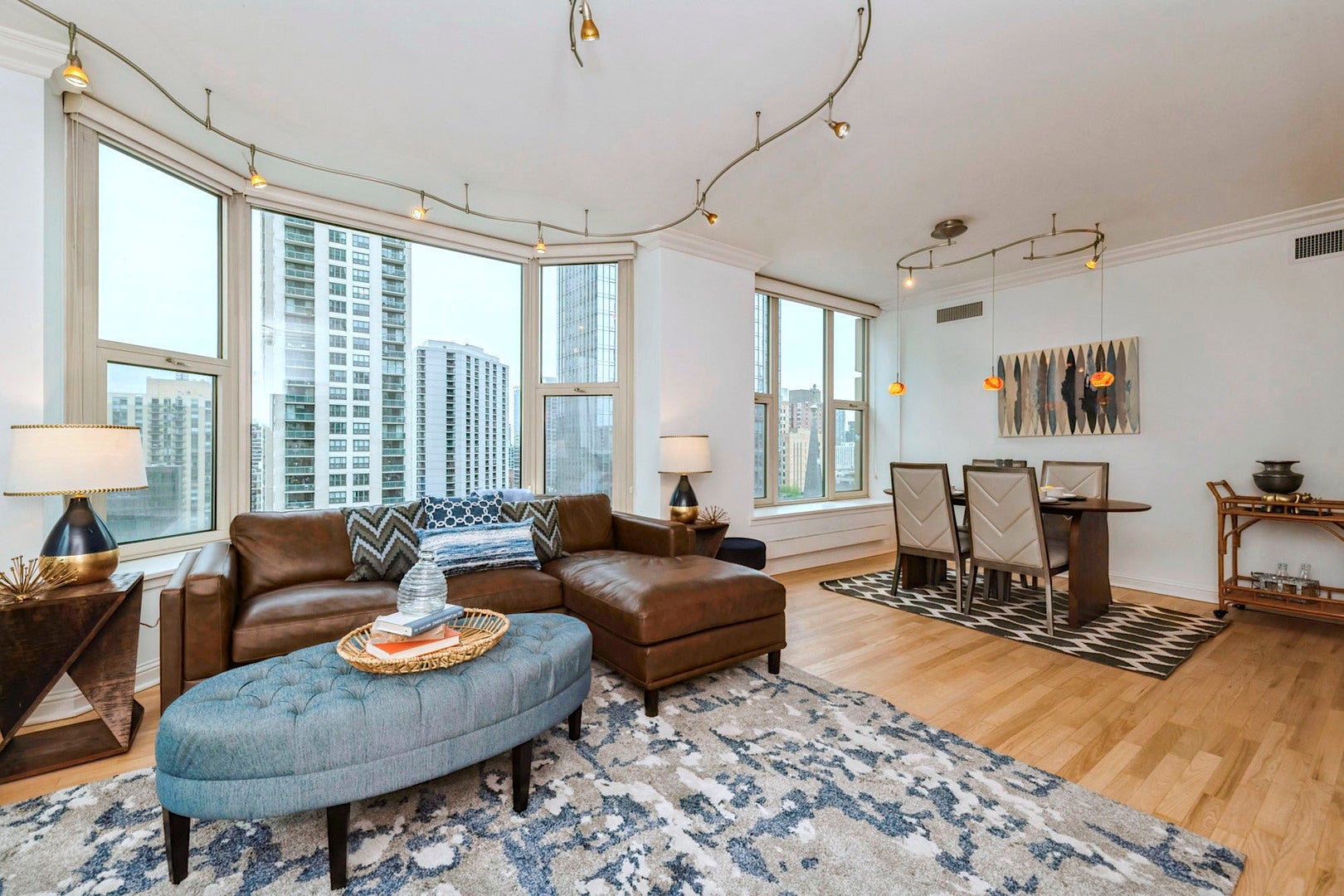 25 E Superior Street 1801
