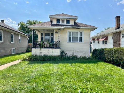Photo of 1904 Washington Boulevard, Maywood, IL 60153 (MLS # 12767104)