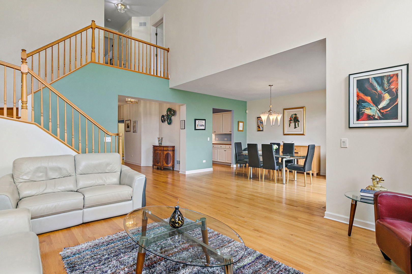 4524 S Seminole Drive