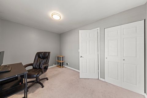 Tiny photo for 1675 Valley Forge Court #A, Wheaton, IL 60189 (MLS # 12595952)