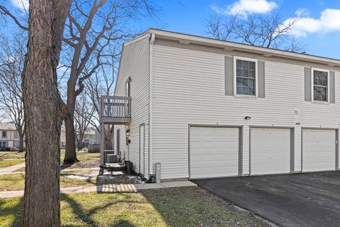 Tiny photo for 1675 Valley Forge Court #A, Wheaton, IL 60189 (MLS # 12595952)