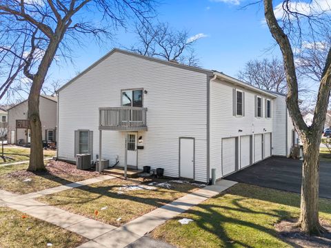Tiny photo for 1675 Valley Forge Court #A, Wheaton, IL 60189 (MLS # 12595952)