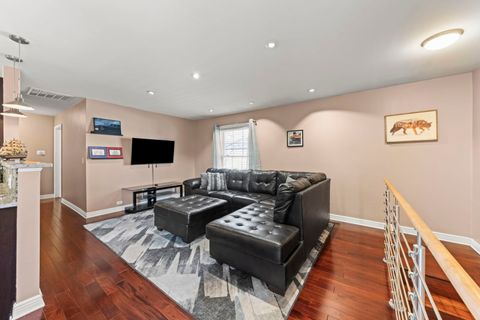 Tiny photo for 1675 Valley Forge Court #A, Wheaton, IL 60189 (MLS # 12595952)