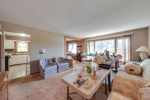 Tiny photo for 338 Ash Avenue, Wood Dale, IL 60191 (MLS # 12628818)