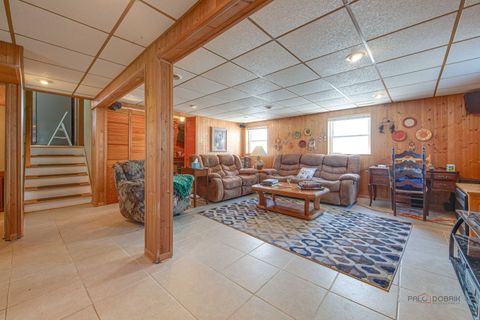 Tiny photo for 338 Ash Avenue, Wood Dale, IL 60191 (MLS # 12628818)