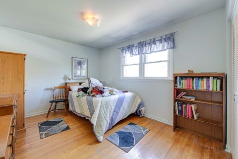 Tiny photo for 338 Ash Avenue, Wood Dale, IL 60191 (MLS # 12628818)