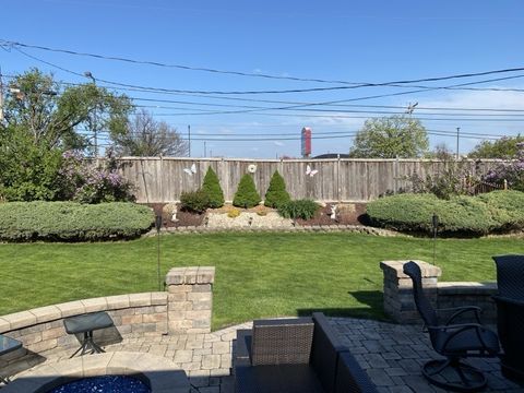 Tiny photo for 849 S School Street, Lombard, IL 60148 (MLS # 12472061)