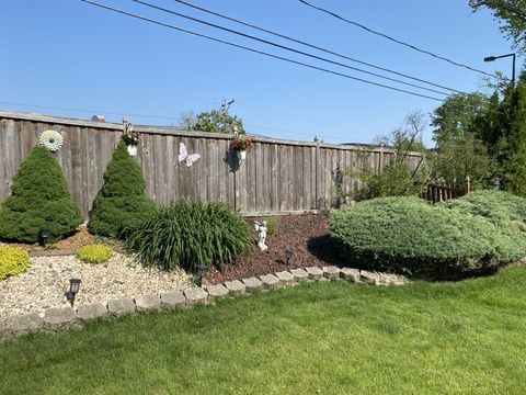 Tiny photo for 849 S School Street, Lombard, IL 60148 (MLS # 12472061)