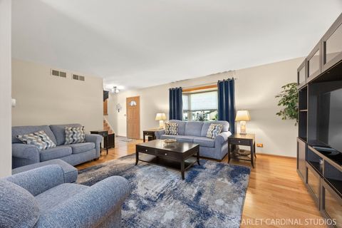 Tiny photo for 849 S School Street, Lombard, IL 60148 (MLS # 12472061)