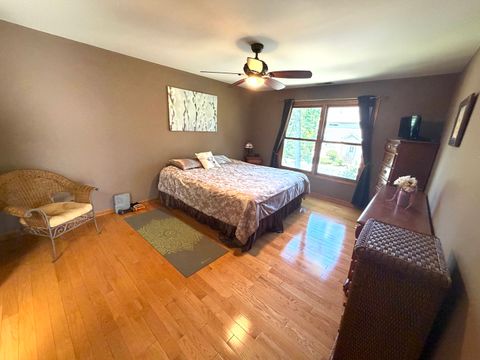 Tiny photo for 222 Thomas Drive, Wood Dale, IL 60191 (MLS # 12700144)