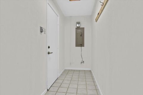 Tiny photo for 165 Mayfair Drive, Lincoln, IL 62656 (MLS # 12477246)