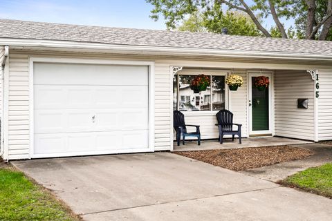 Tiny photo for 165 Mayfair Drive, Lincoln, IL 62656 (MLS # 12477246)