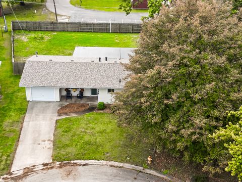 Tiny photo for 165 Mayfair Drive, Lincoln, IL 62656 (MLS # 12477246)
