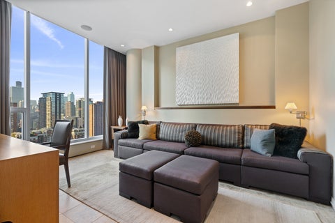 Tiny photo for 30 W Oak Street #20A, Chicago, IL 60610 (MLS # 12792693)