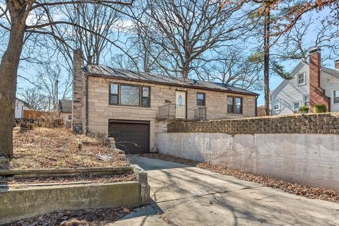 Tiny photo for 2919 Wasson Way, Decatur, IL 62521 (MLS # 12574598)