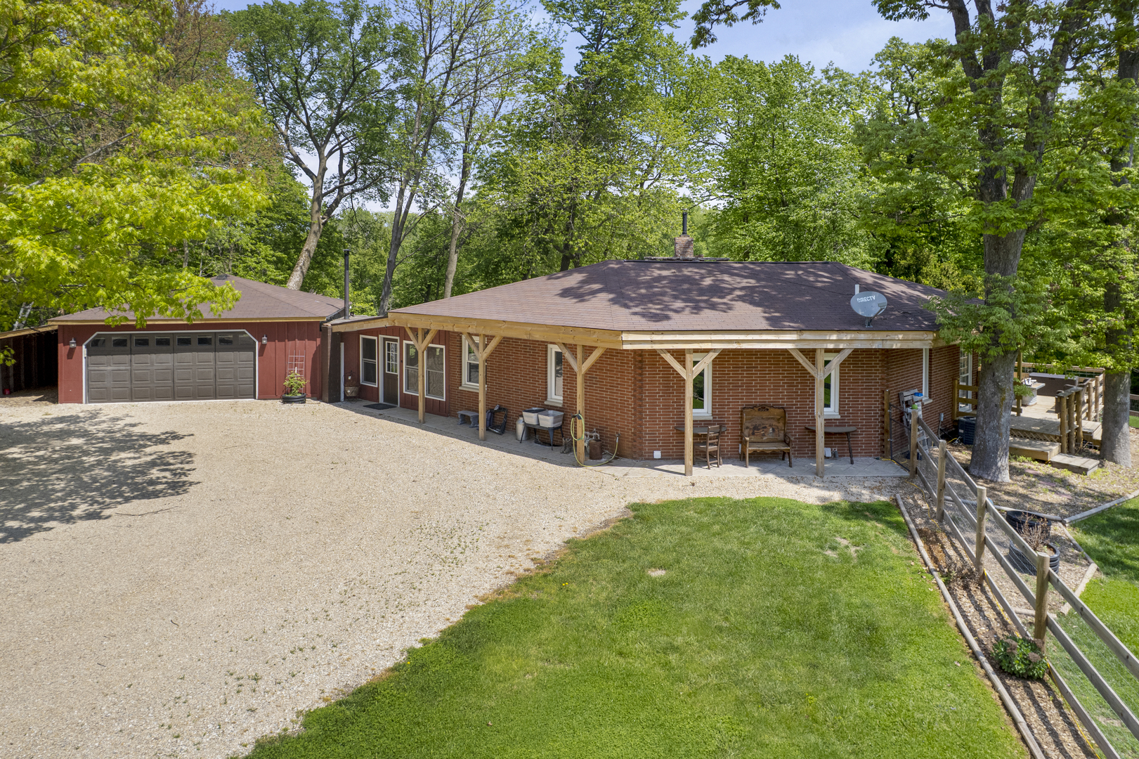 4444 E 1553rd Road