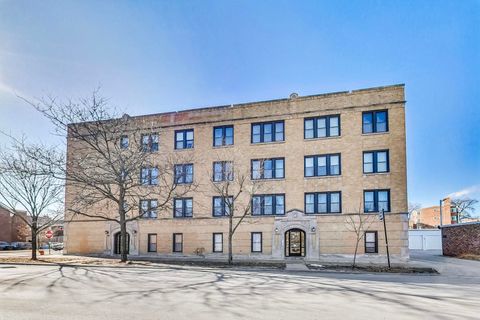 6150 N RAVENSWOOD Avenue 3 Chicago IL 60660
