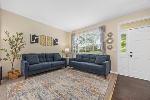 Tiny photo for 732 County Line Road, Aurora, IL 60502 (MLS # 12676459)