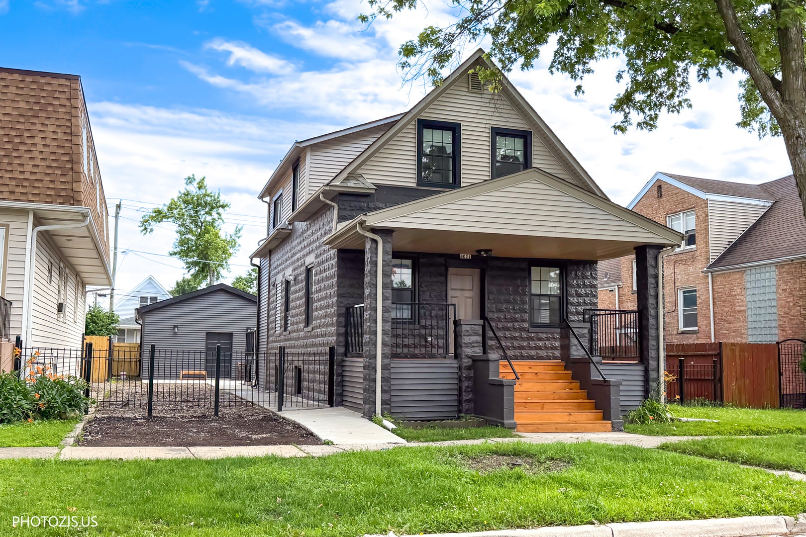 8021 W 45th Street
