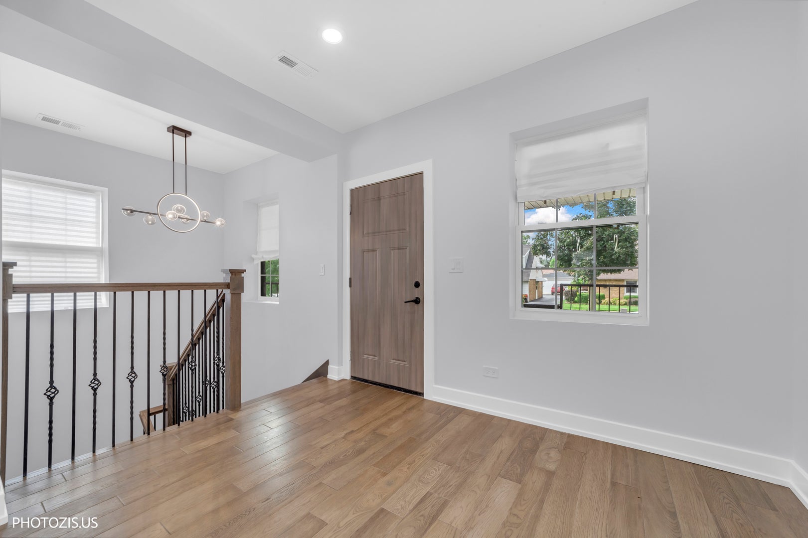 8021 W 45th Street
