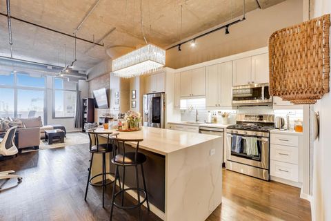 Tiny photo for 900 N Kingsbury Street #812, Chicago, IL 60610 (MLS # 12570084)